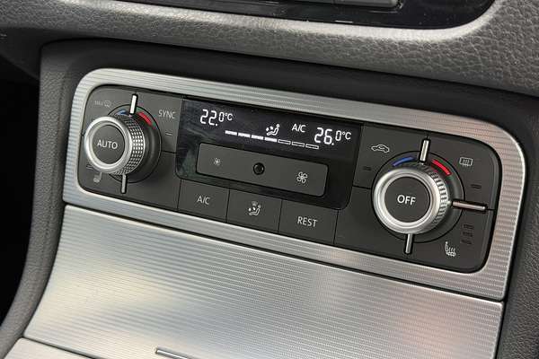 2014 Volkswagen Touareg V8 TDI R-Line 7P