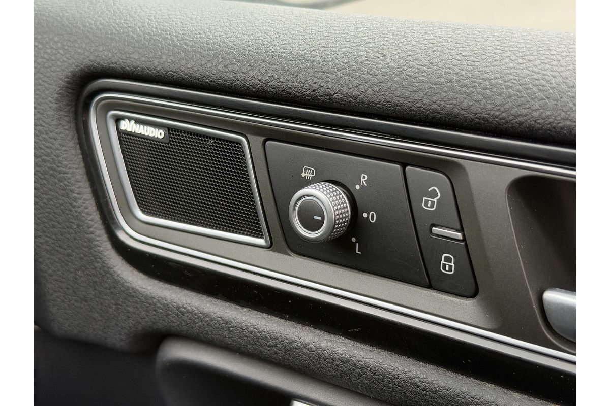 2014 Volkswagen Touareg V8 TDI R-Line 7P
