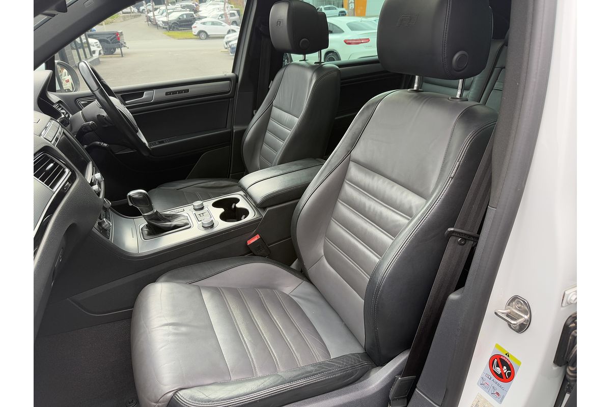 2014 Volkswagen Touareg V8 TDI R-Line 7P