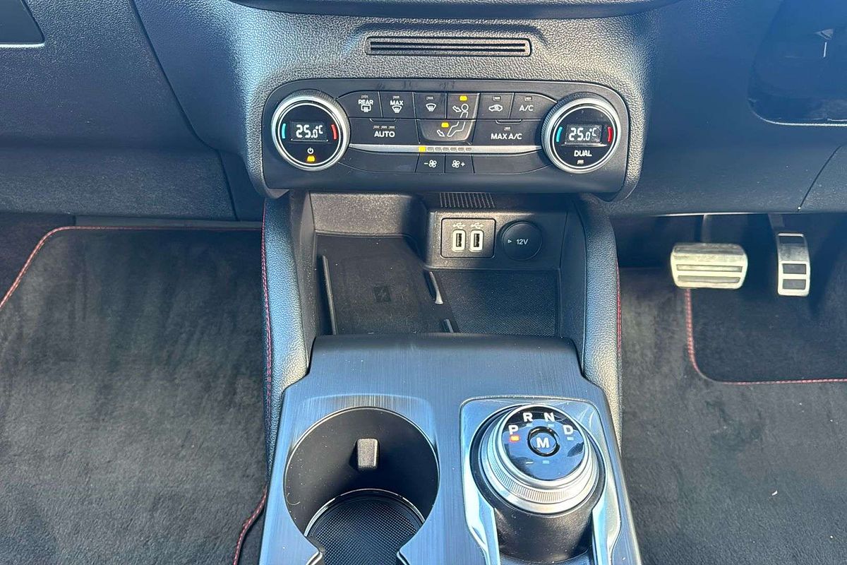 2022 Ford Escape ST-Line ZH