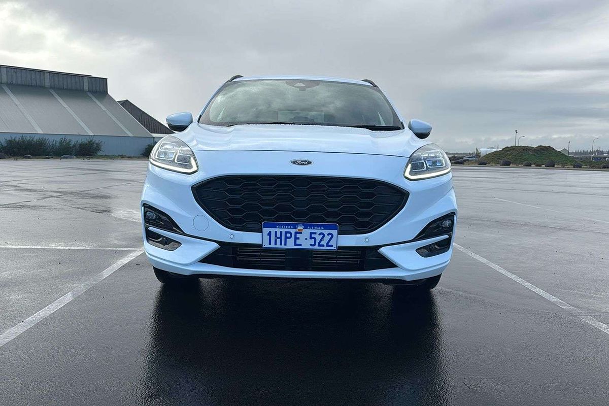 2022 Ford Escape ST-Line ZH
