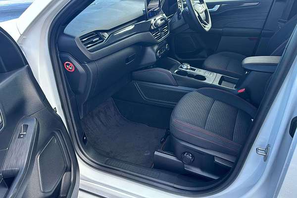 2022 Ford Escape ST-Line ZH
