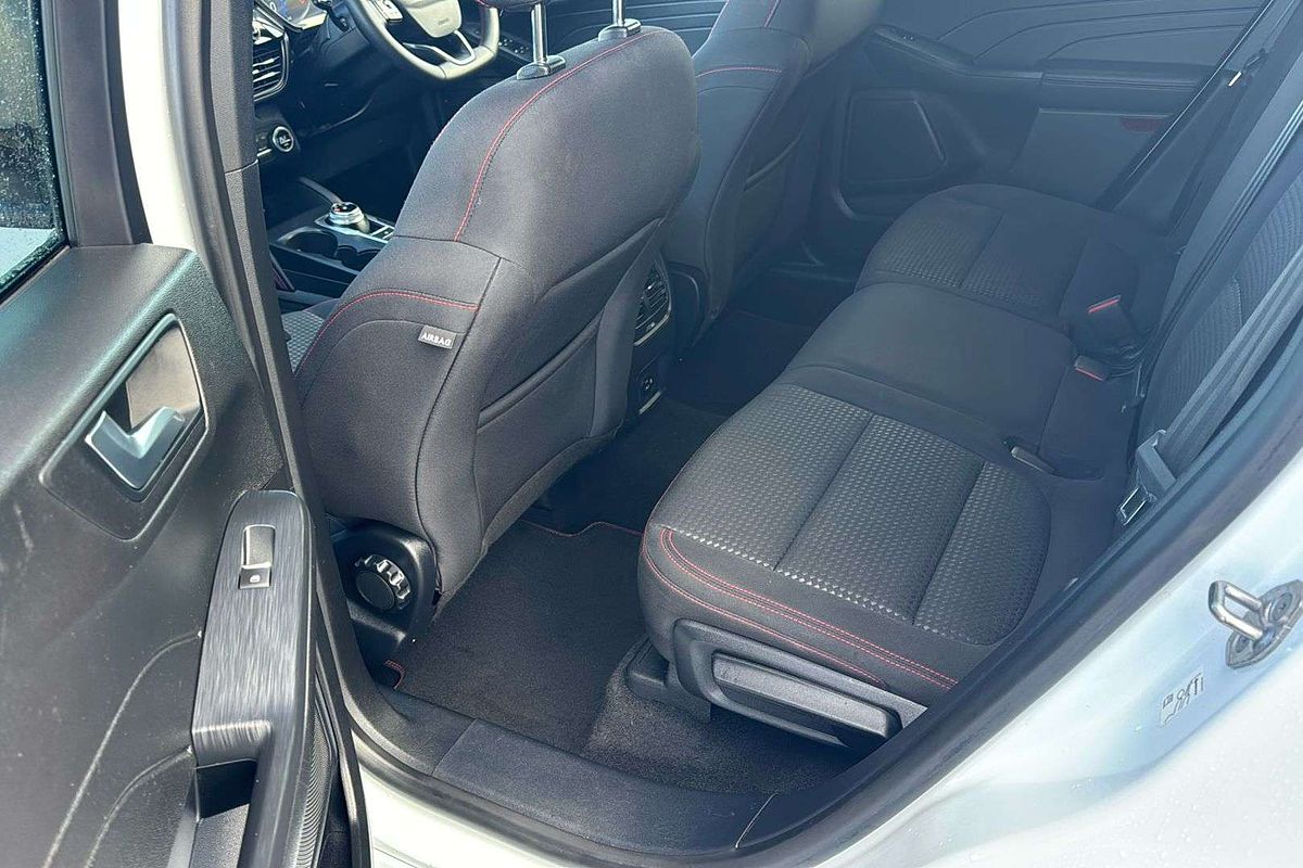2022 Ford Escape ST-Line ZH