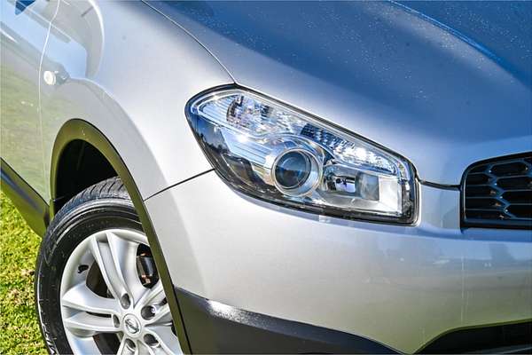 2013 Nissan Dualis ST J10 Series 4