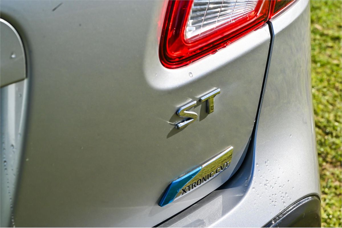 2013 Nissan Dualis ST J10 Series 4