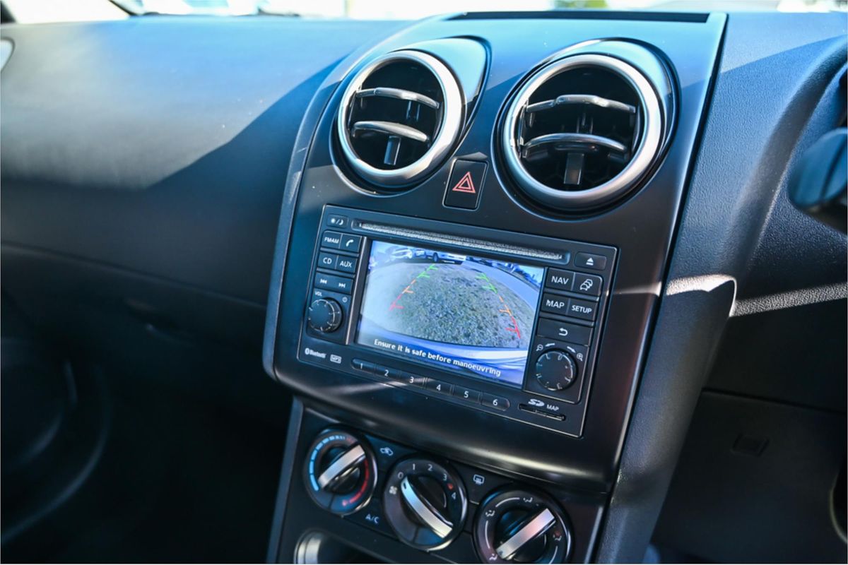 2013 Nissan Dualis ST J10 Series 4