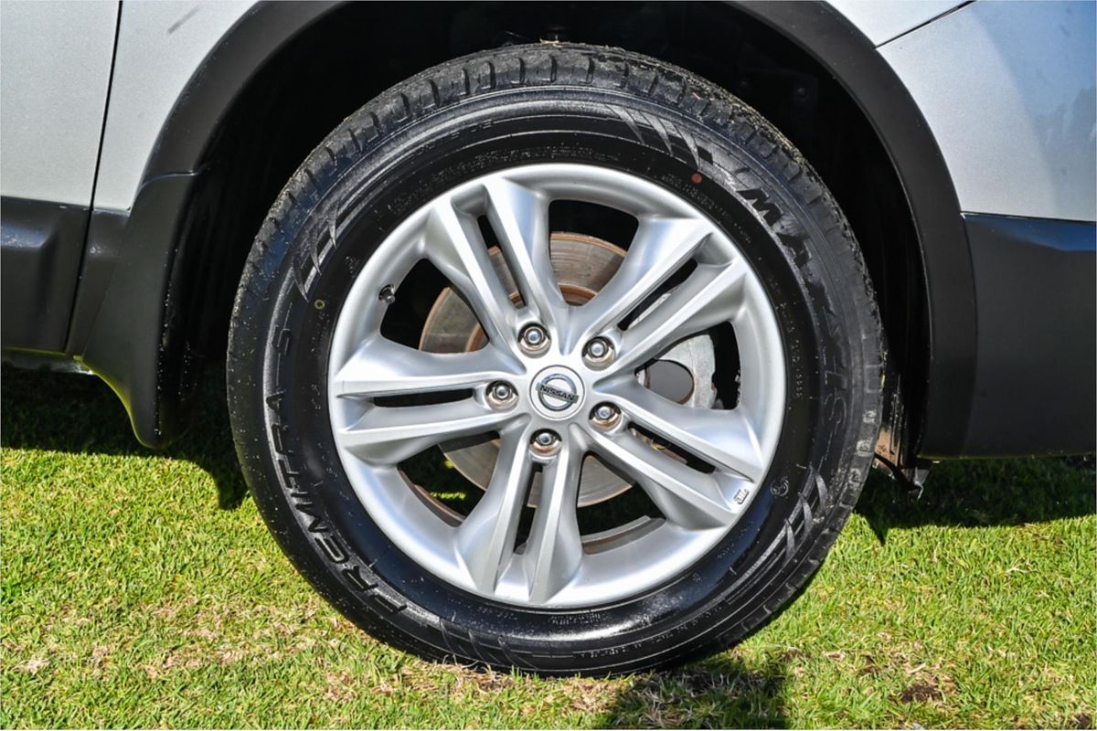 2013 Nissan Dualis ST J10 Series 4