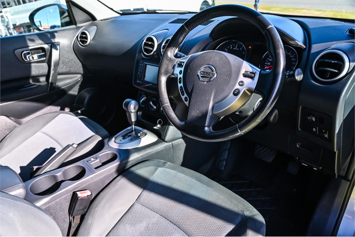 2013 Nissan Dualis ST J10 Series 4