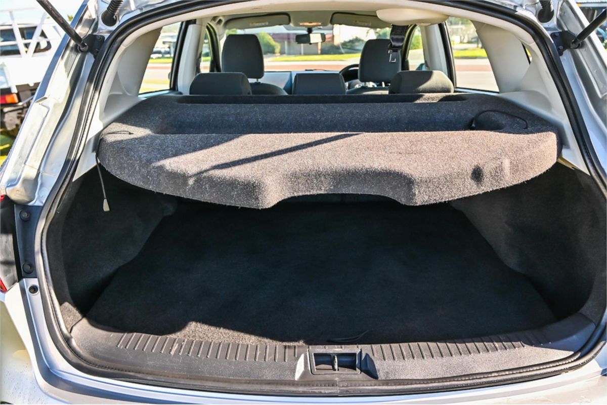 2013 Nissan Dualis ST J10 Series 4