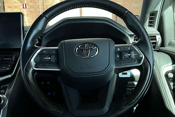2022 Toyota Landcruiser VX FJA300R