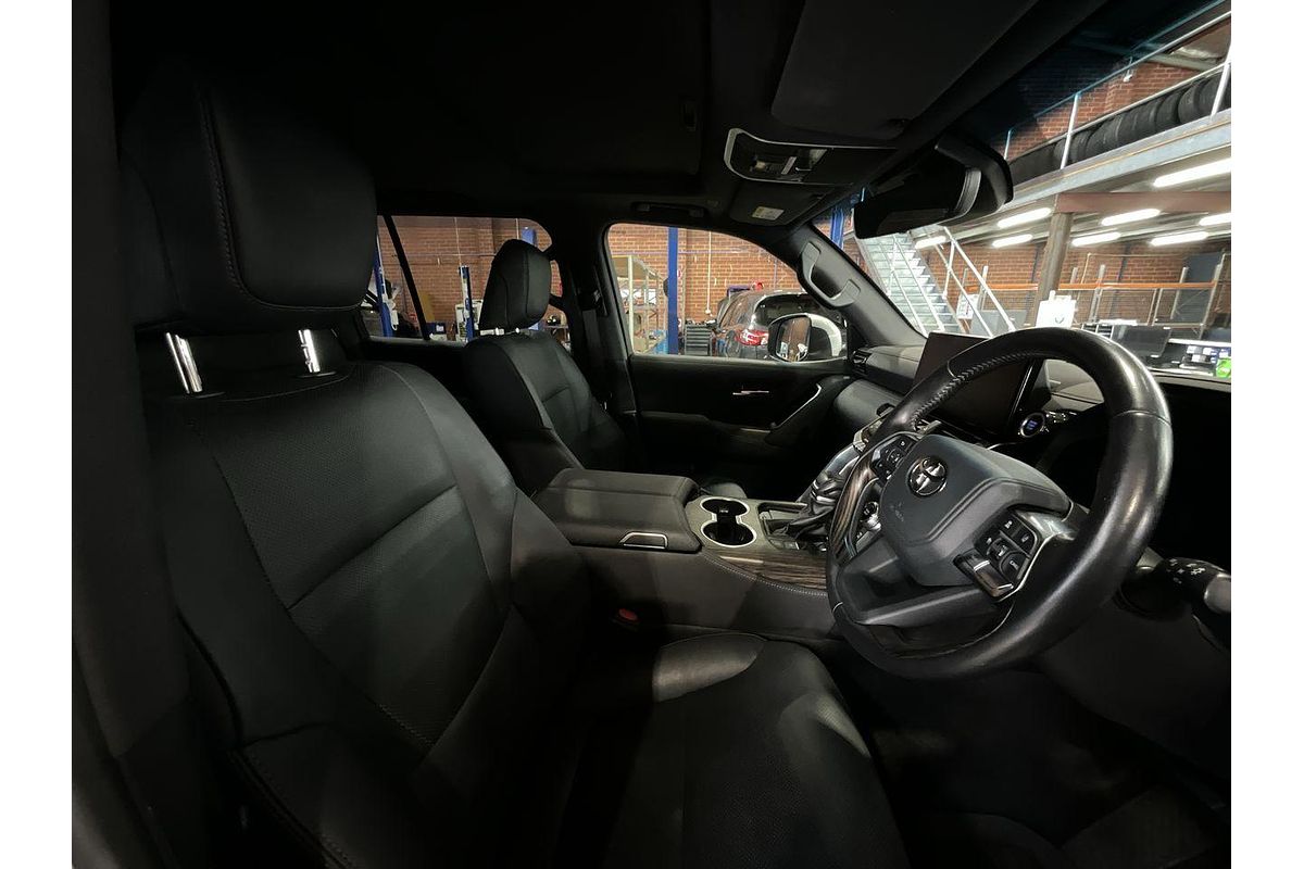 2022 Toyota Landcruiser VX FJA300R