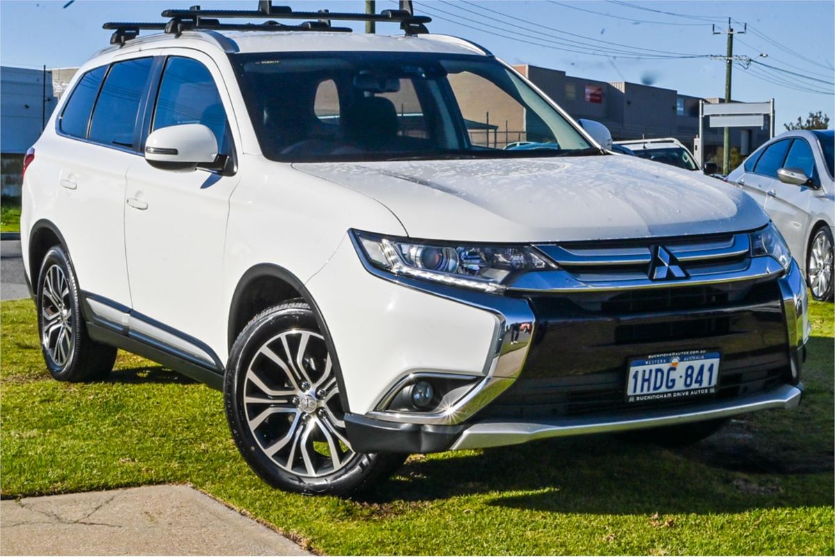 2016 Mitsubishi Outlander LS Safety Pack ZK