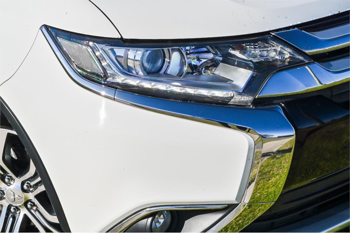 2016 Mitsubishi Outlander LS Safety Pack ZK
