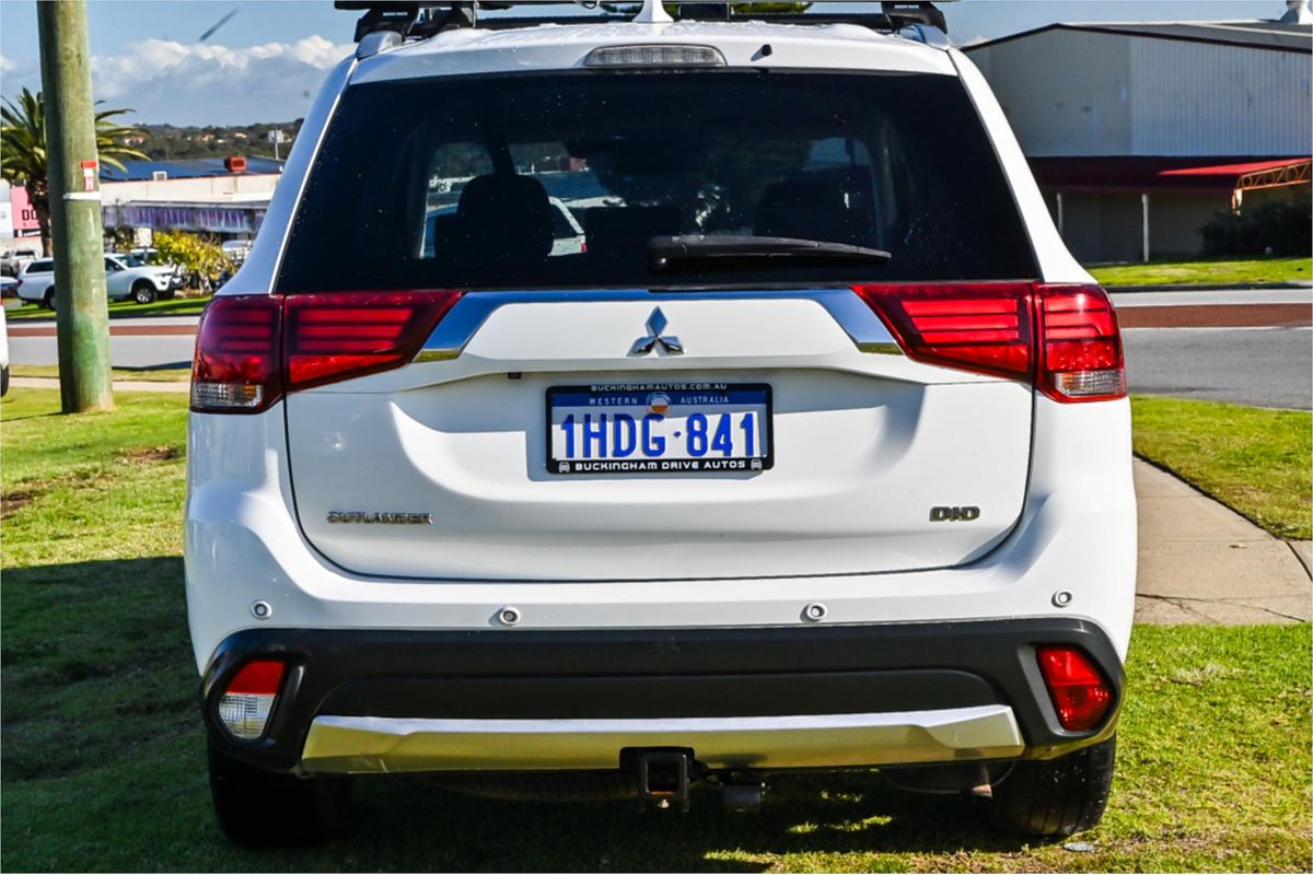 2016 Mitsubishi Outlander LS Safety Pack ZK