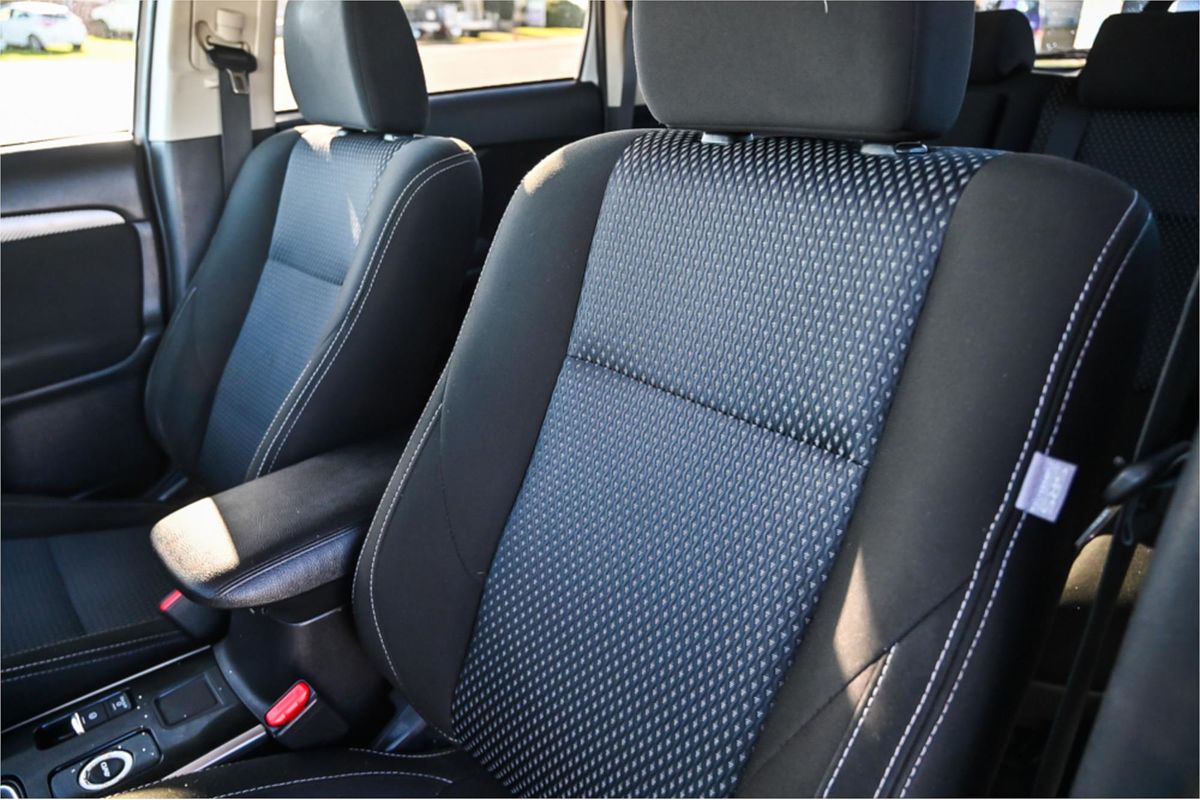 2016 Mitsubishi Outlander LS Safety Pack ZK