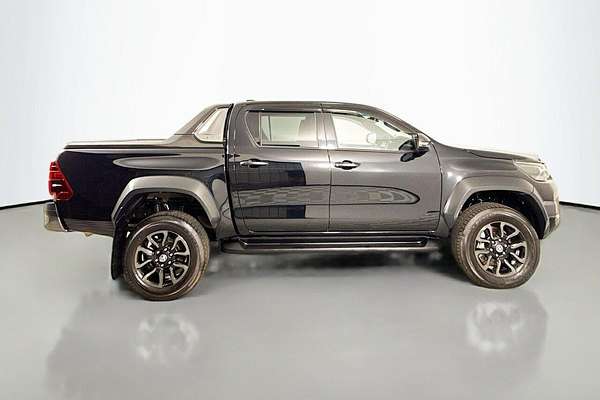 2023 Toyota Hilux HiLux 4x4 2.8L DSL D/C 6AT Rogue GUN126R 4X4