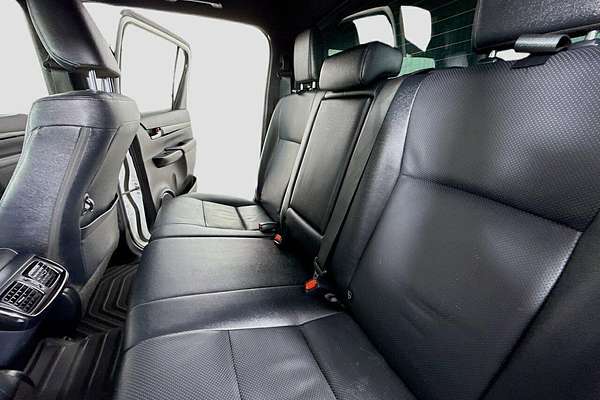 2020 Toyota Hilux HILUX 4X4 2.8L DSL D/C 6AT Rugged X GUN126R 4X4