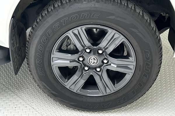 2023 Toyota Hilux SR GUN126R 4X4