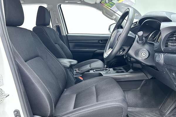 2023 Toyota Hilux SR GUN126R 4X4