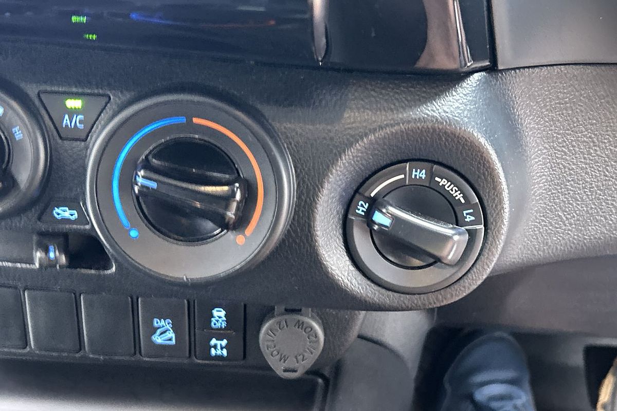 2023 Toyota Hilux SR GUN126R 4X4