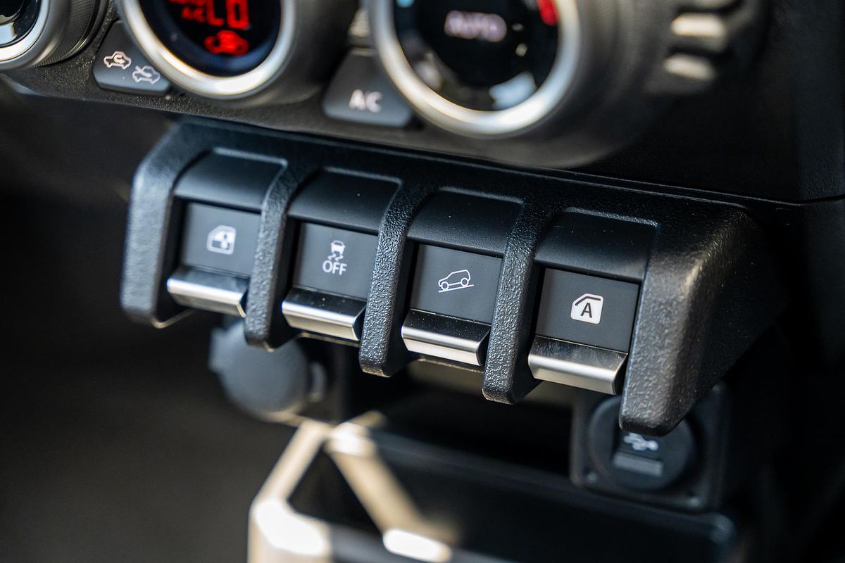 2025 Suzuki Jimny GLX GJ