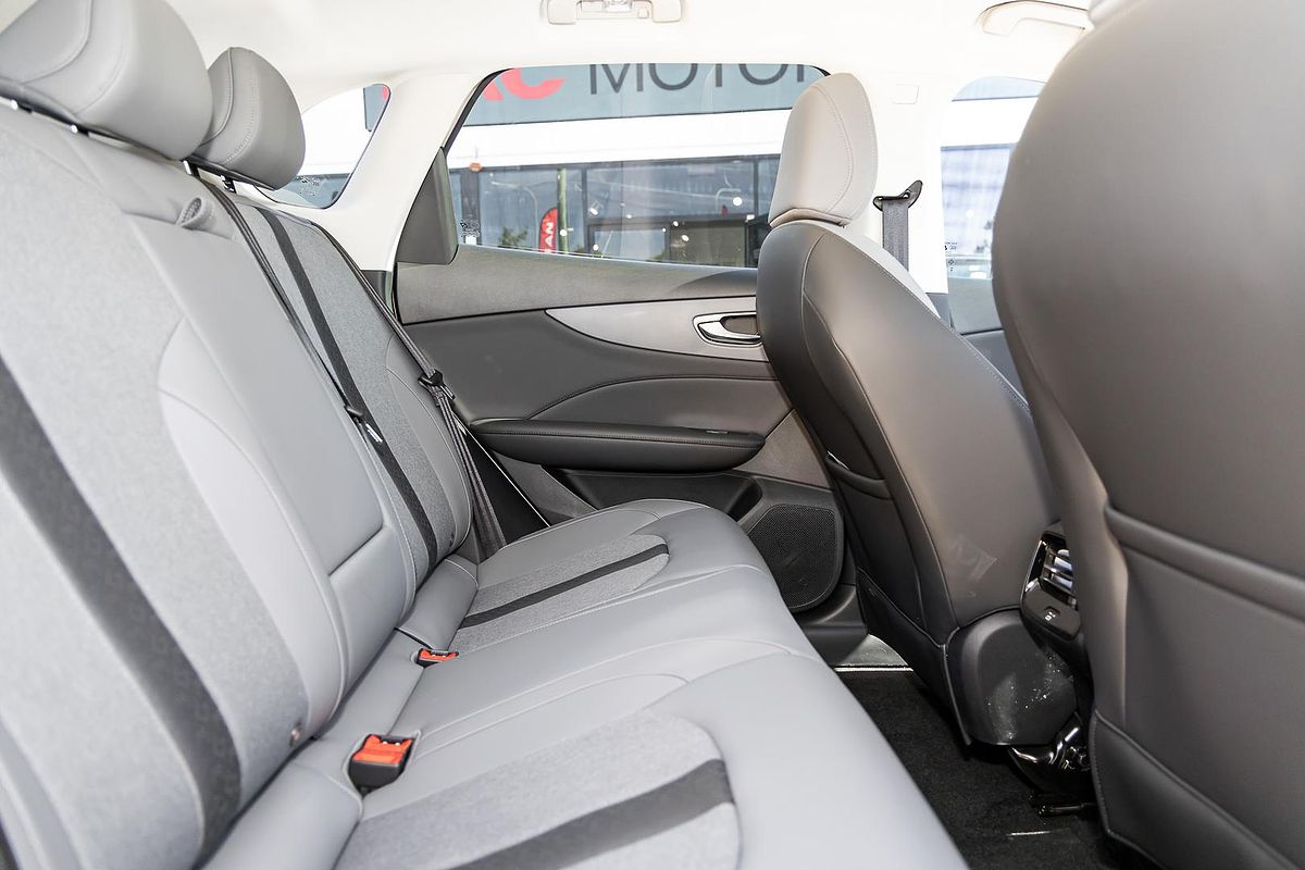 2025 MG MGS5 EV Essence 62 ZS3EM