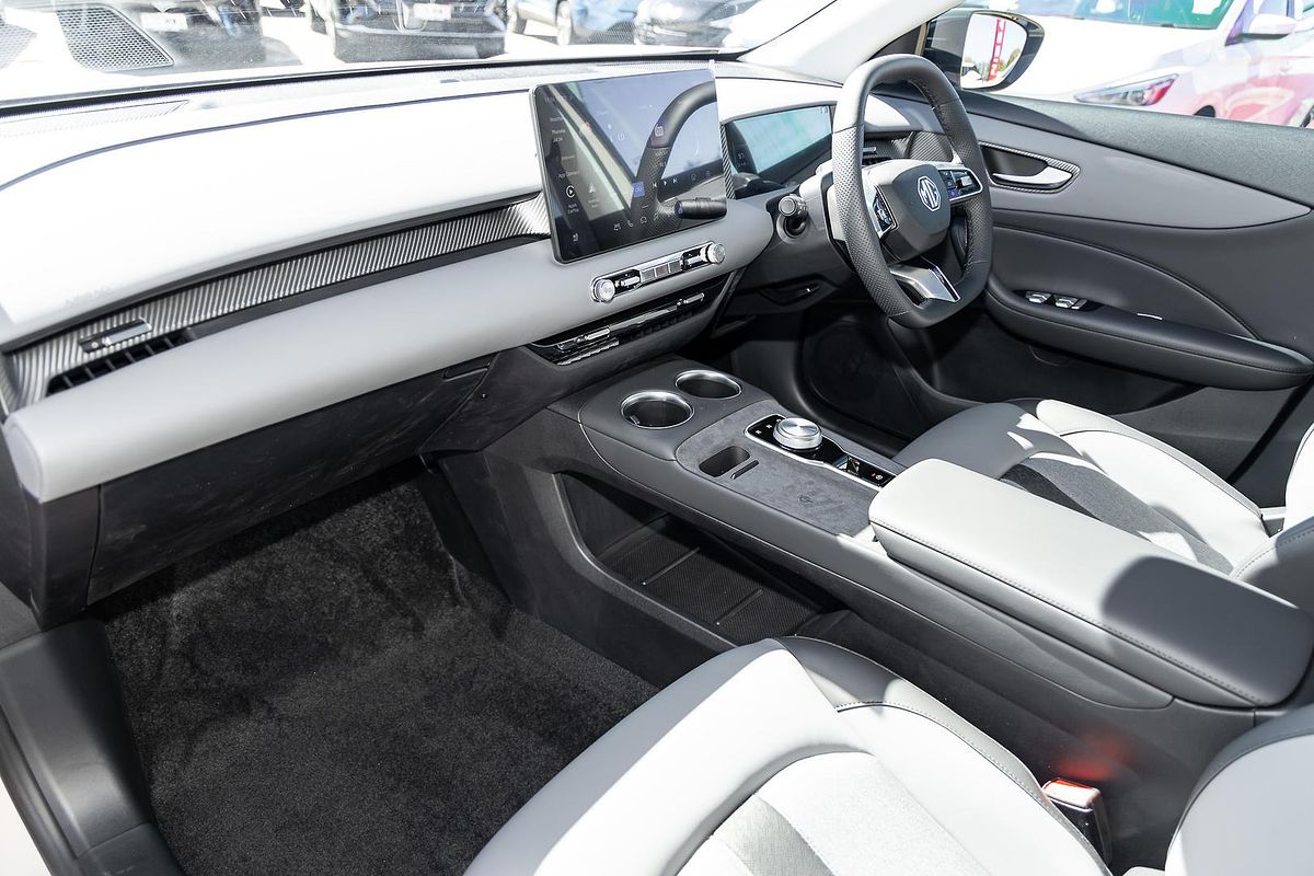 2025 MG MGS5 EV Essence 62 ZS3EM