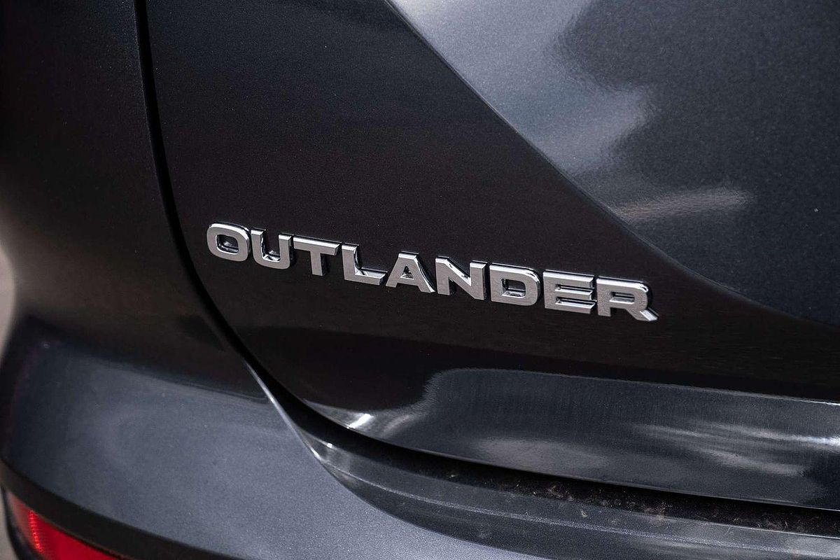 2025 Mitsubishi Outlander Aspire ZM