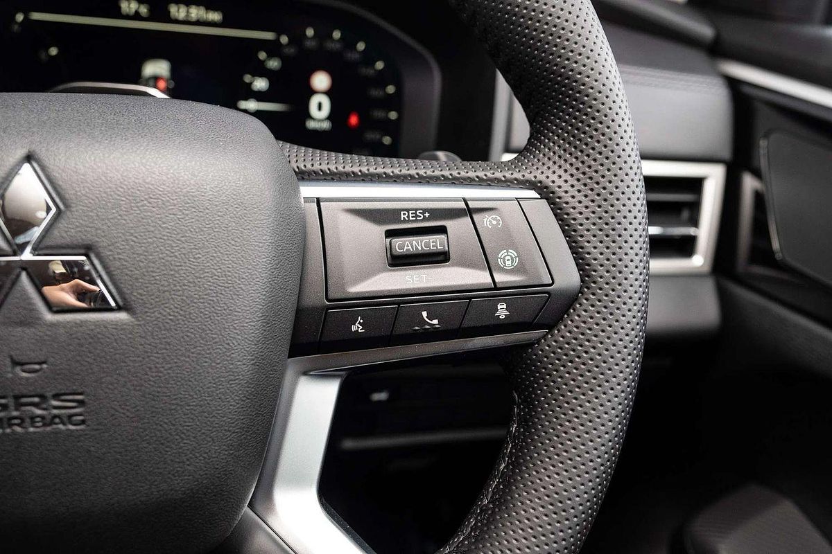 2025 Mitsubishi Outlander Aspire ZM