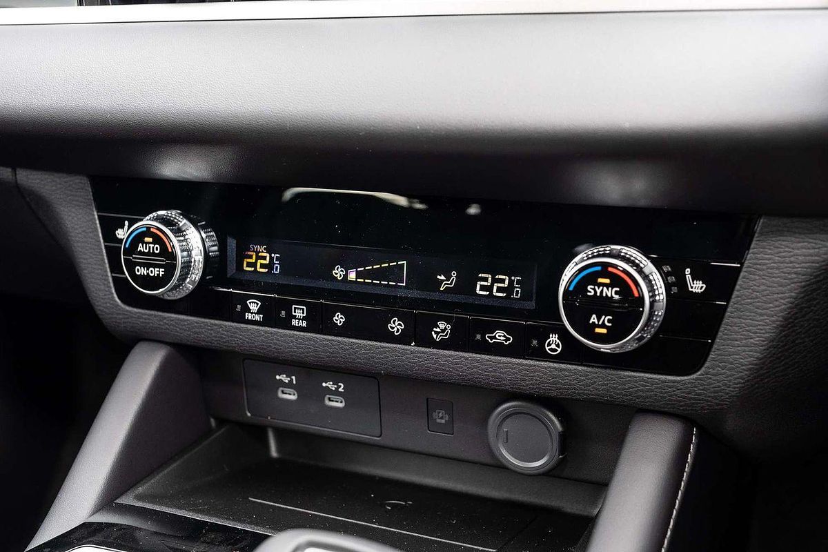 2025 Mitsubishi Outlander Aspire ZM