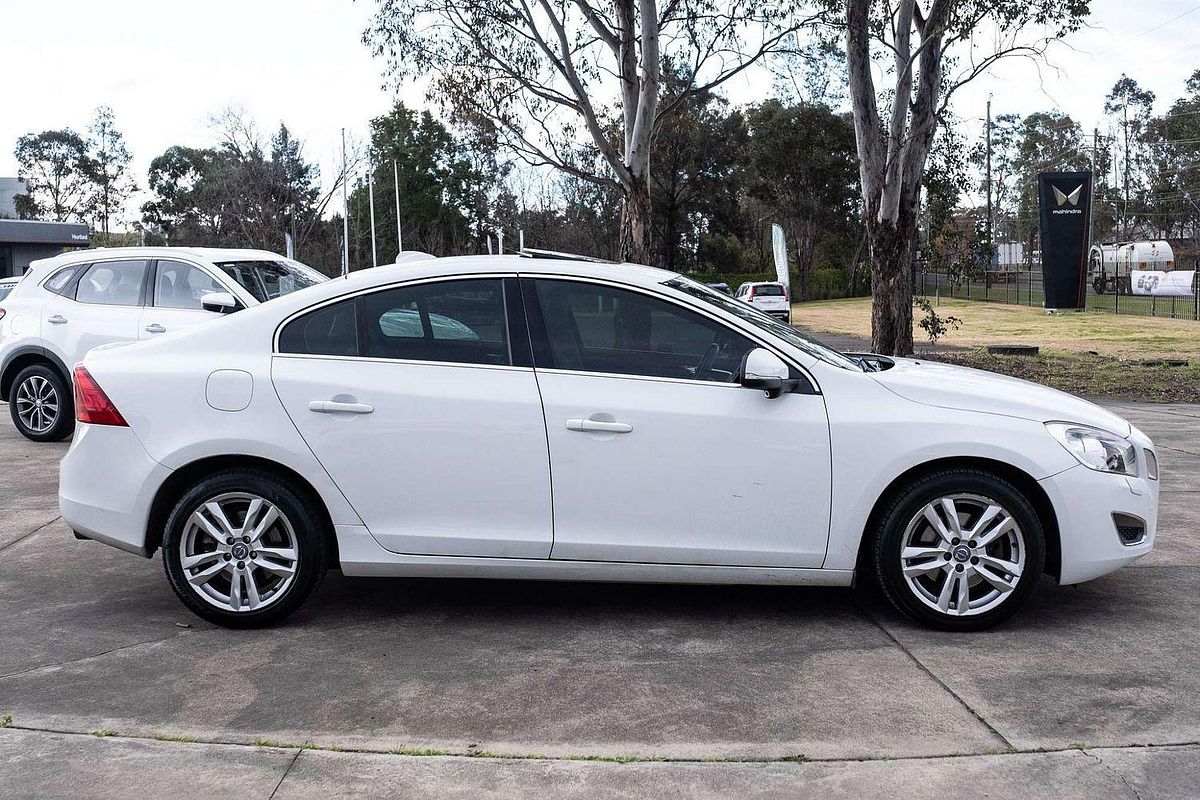 2013 Volvo S60 T5