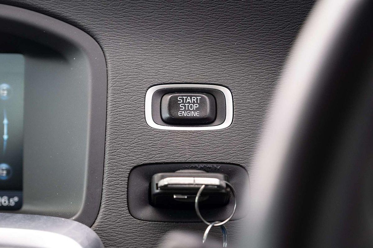 2013 Volvo S60 T5