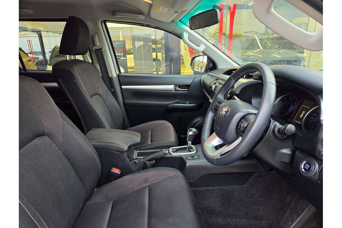 2016 Toyota Hilux SR5 GUN126R 4X4