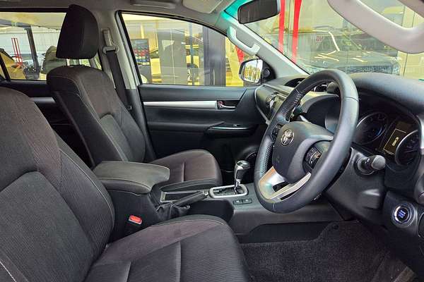 2016 Toyota Hilux SR5 GUN126R 4X4