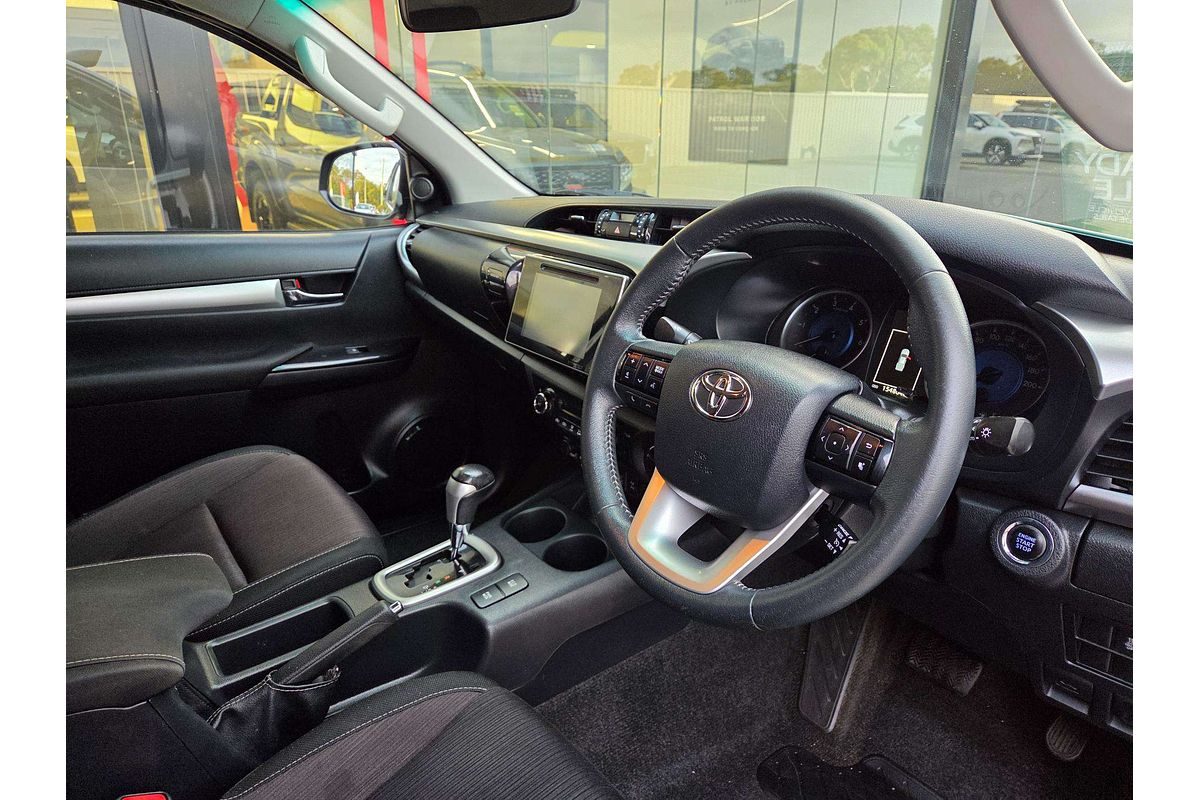 2016 Toyota Hilux SR5 GUN126R 4X4
