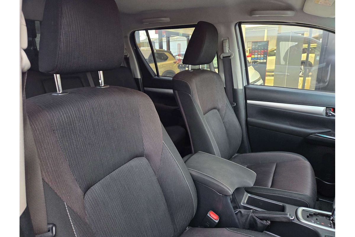 2016 Toyota Hilux SR5 GUN126R 4X4