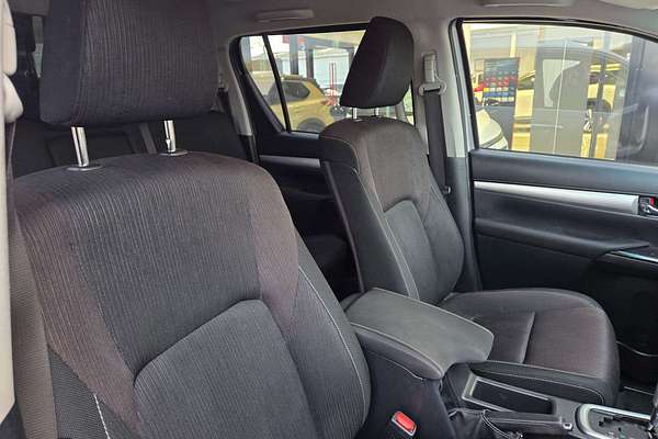 2016 Toyota Hilux SR5 GUN126R 4X4