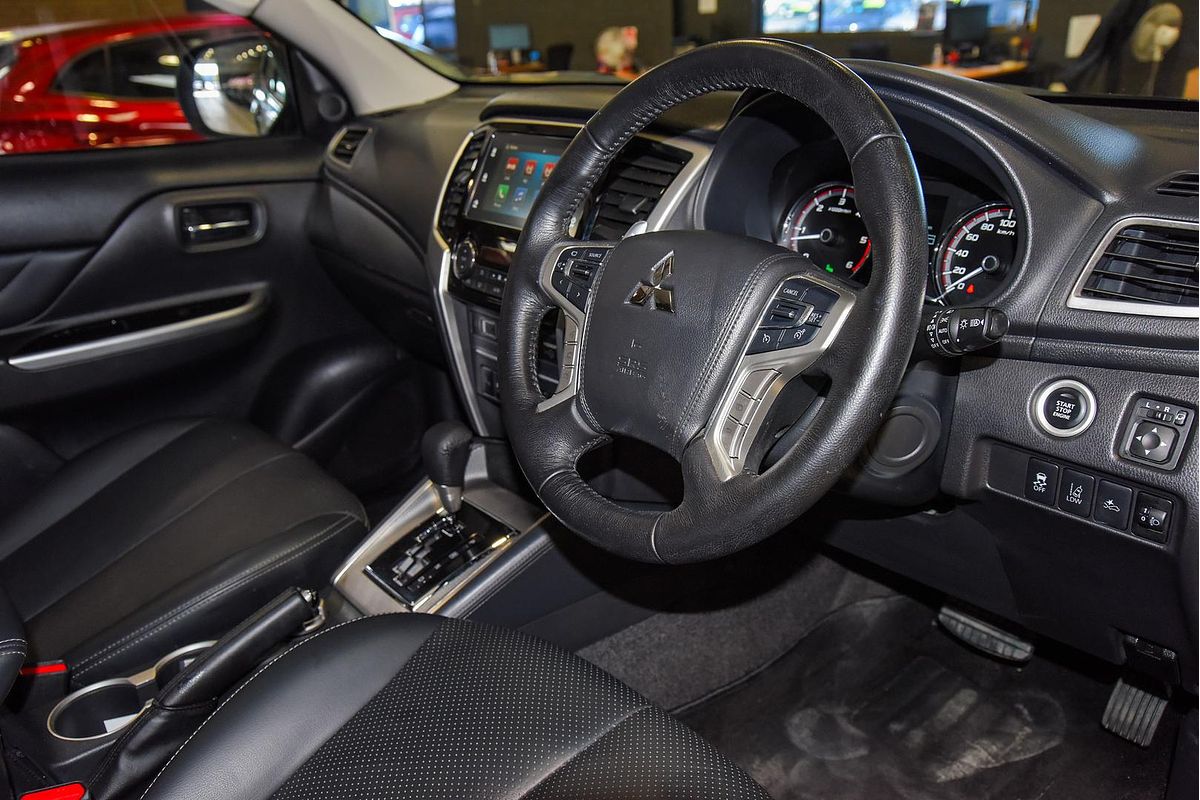 2022 Mitsubishi Triton GSR MR 4X4