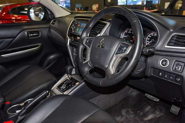 2022 Mitsubishi Triton GSR MR 4X4