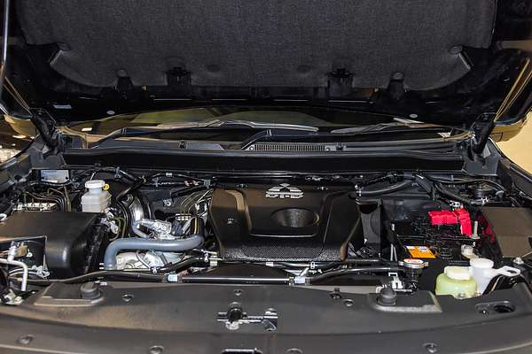 2022 Mitsubishi Triton GSR MR 4X4