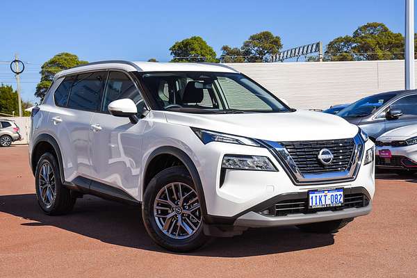 2024 Nissan X-TRAIL ST T33
