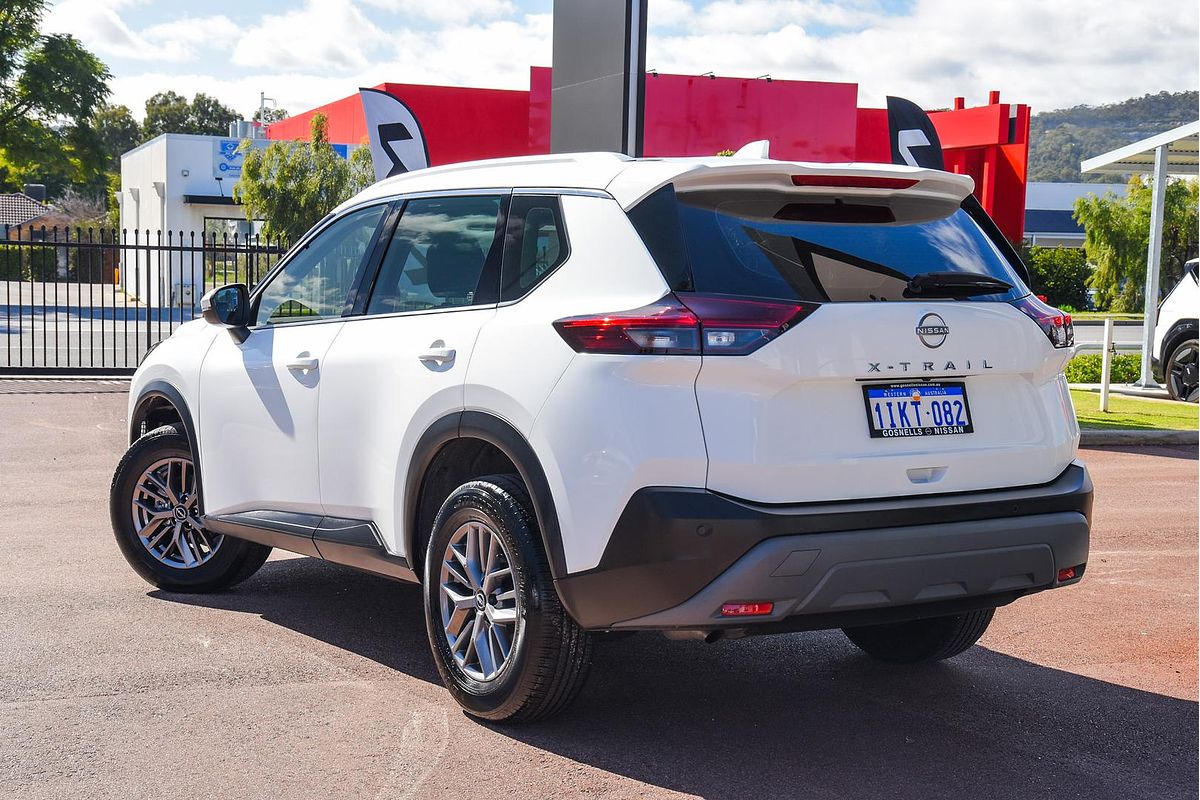 2024 Nissan X-TRAIL ST T33