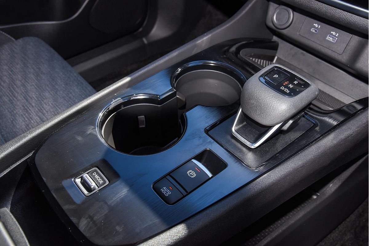 2024 Nissan X-TRAIL ST T33
