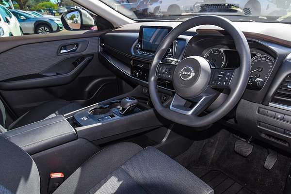 2024 Nissan X-TRAIL ST T33