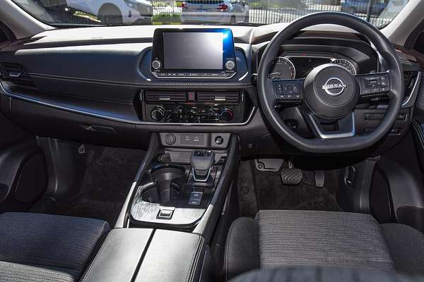 2024 Nissan X-TRAIL ST T33