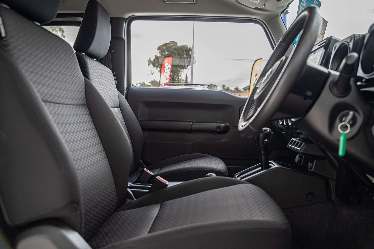 2023 Suzuki Jimny GLX GJ