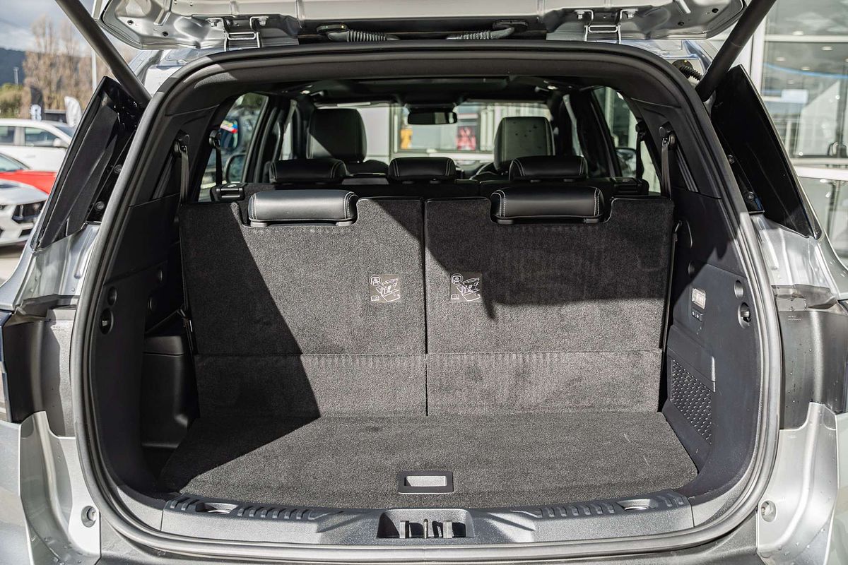 2023 Ford Everest Platinum 3.0L