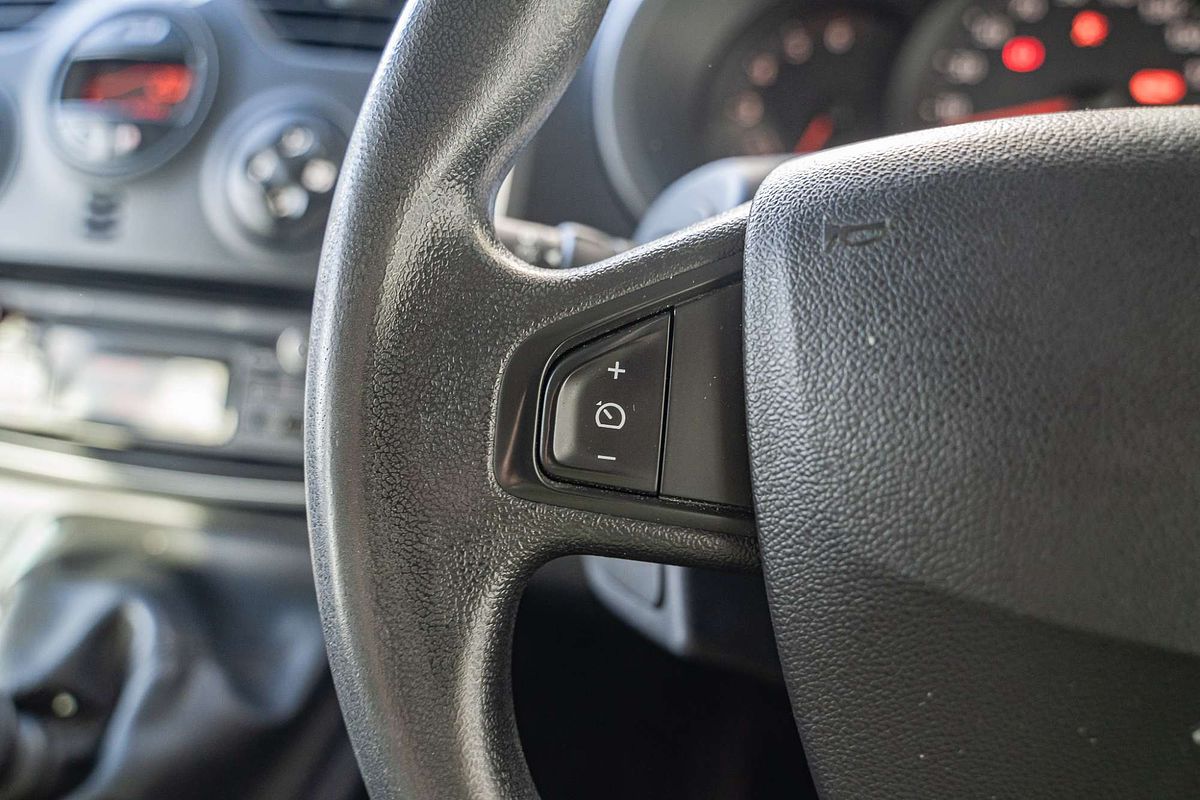 2018 Renault Kangoo Maxi Crew F61 Phase II LWB