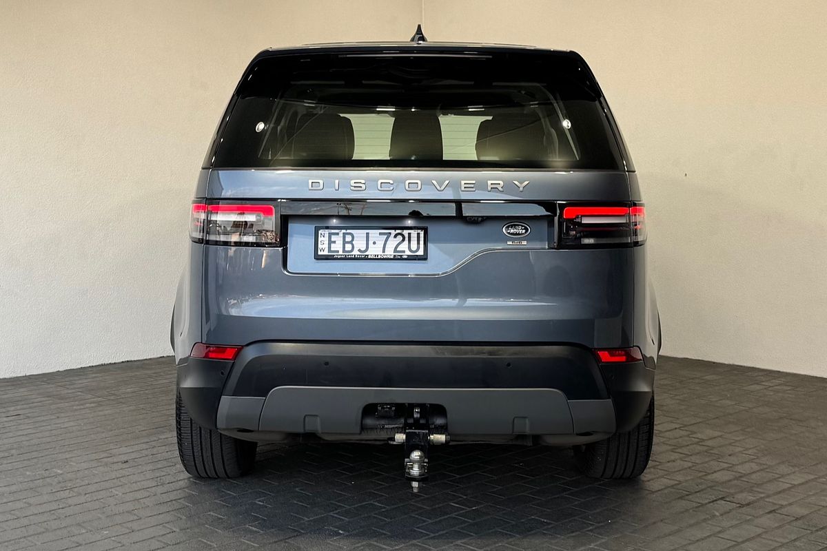 2019 Land Rover Discovery SD6 SE Series 5