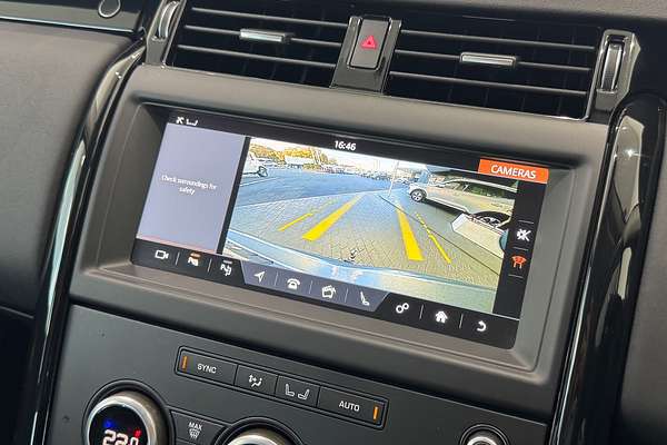 2019 Land Rover Discovery SD6 SE Series 5